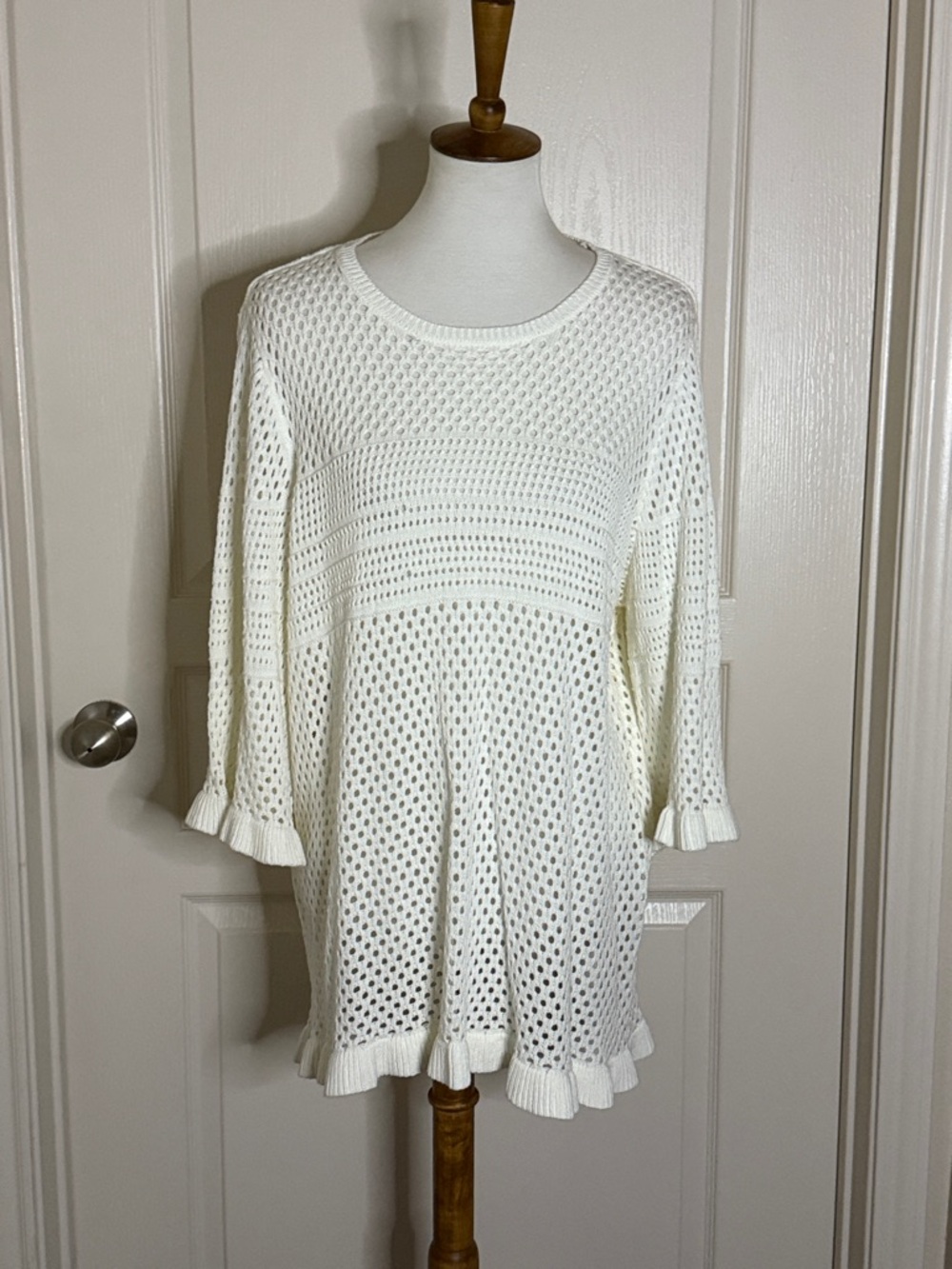 Cream Open-Knit White Sweater Tunic with Ruffle Hem NWT Sz 18/20